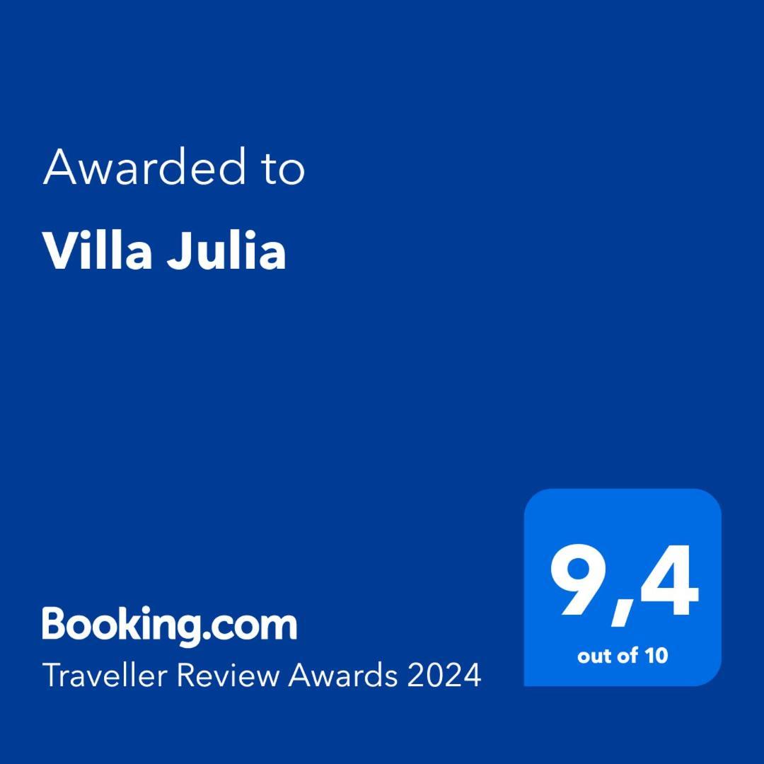 Villa Julia Ловречица Экстерьер фото