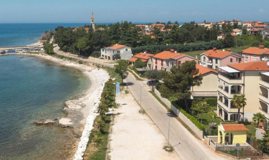 Villa Julia Ловречица Экстерьер фото